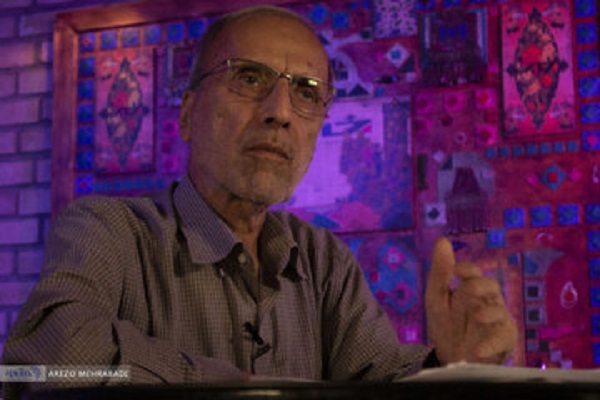  خانیکی: خرج‌کردن‌‎های پیاپی از دین برای توجیه ضعف شیوه حکمرانی به باورهای دینی لطمه زده /ایرانیان از وضع موجود، ناراضی اند